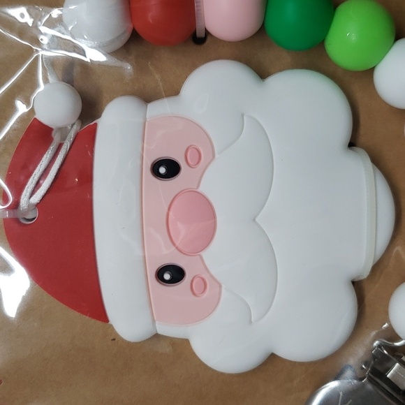 Lila & Jack Holiday Collection NWT Green/White 2-pack Pacifier Clip and Teether - Picture 2 of 5